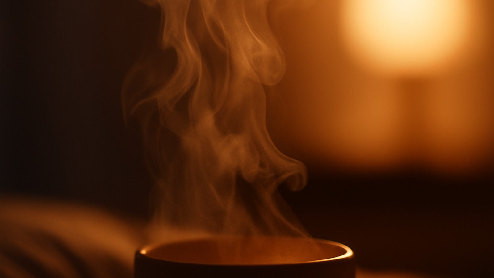Warm Tea at Night: How It Shapes the Atmosphere of Your Evening